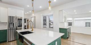 4 Bed 2.5 Bath Available Now in Sloans Lake! Gallery 5