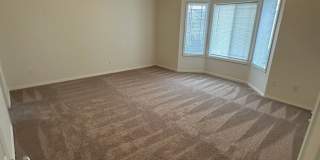 Spacious 2 bed/2.5 bath with bonus room townhome off Road 68 Gallery 30