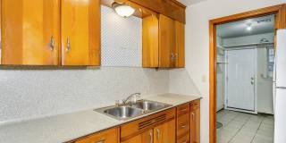 4716 E. Arbor Gallery 7