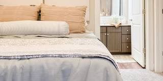 Yugo Charlotte College Downs - Student Housing Gallery 13