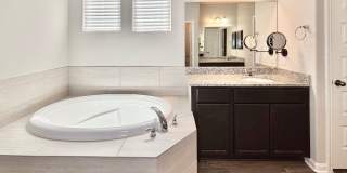 4 Bedroom Home with Pool in Kinder Ranch! Gallery 16