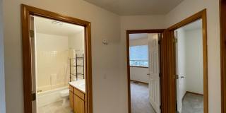 3-BedroomSouth Hill Two Story With Fenced Backyard Gallery 7