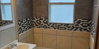 2 bed 1 bath house, EHA approved Gallery 7