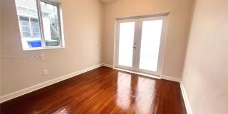 1900 Tigertail Ave Gallery 13
