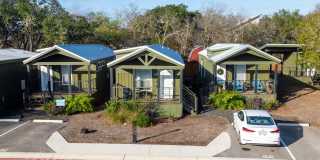 Casata Austin Gallery 75