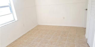 350 NE Granduer Avenue Gallery 15