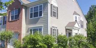 301 PARK Knoll Gallery 1
