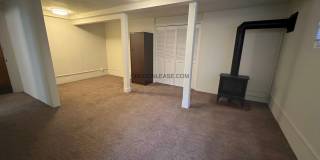 Downtown Eugene studio apartment Gallery 1