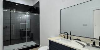 105 Forrest Gallery 9