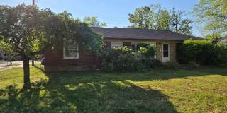 Charming Old Hickory Cottage with Vintage Character Gallery 19