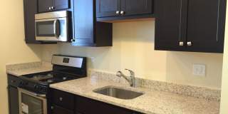 2452 W Albion Ave Gallery 1