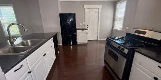 4 Bedroom House with Primary Suite 4 Bedroom House with Primary Suite Gallery 15