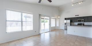 12471 W Holly Street Gallery 17