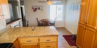 Lovely 3 Bedroom, 3 Bathroom Home with Solar Gallery 10