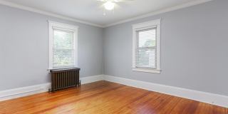 89 Locust Avenue Gallery 7