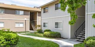 Sutter Apartments Gallery 10
