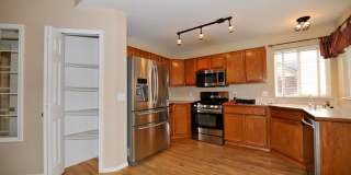 CDA Place Neighborhood- 4 bed with basement, cul de sac Gallery 7