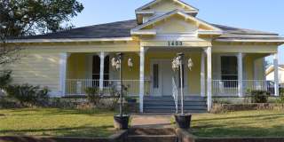 1403 Bonham Street Gallery 1