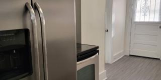 Two bedroom House For Rent S. Floyd Street Gallery 14