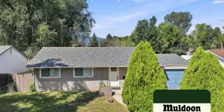 Beautifully Remodeled Centrally located bungalow Gallery 1