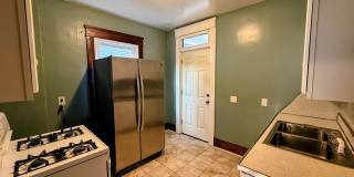 Beautiful 3 bedroom home on corner lot with garage - Canton NW Beautiful 3 bedroom home on corner lot with garage - Canton NW Gallery 6