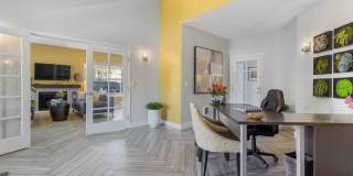 Saratoga Apartments Gallery 17