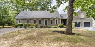 13 Andrew Avenue Gallery 1