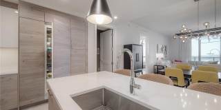 2103 BAYSHORE BOULEVARD Gallery 17