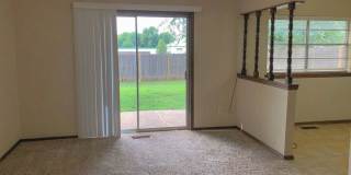 Great Location! Central Edmond! Great Location! Central Edmond! Gallery 7