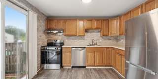 Conveniently located near shopping, dining, parks, and everything Northern Virginia has to offer. Gallery 9