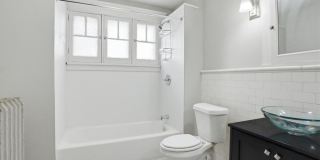 162 Winspear Avenue Gallery 3