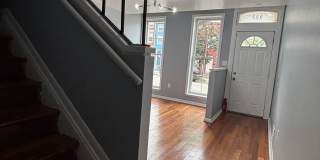922 W LOMBARD Street Gallery 2
