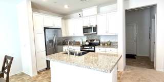 Almost BRAND NEW end unit Townhome in Winchester for Rent Gallery 11