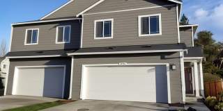 4 Bedroom DuPont Home for Rent Gallery 1