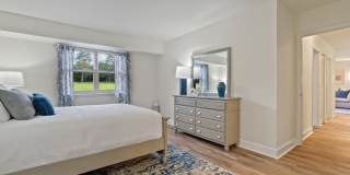 Woodsdale Gallery 17
