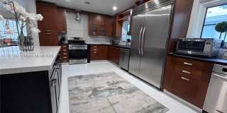 1332 Van Buren St (AVAIL 04/01/2026) Gallery 31