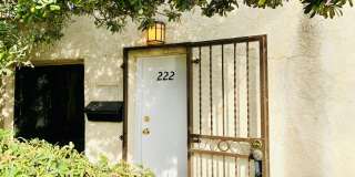 1BD/1BA LA JOLLA COTTAGE ACROSS FROM WINDANSEA! AVAILABLE JUNE FOR $2,895/mo! Gallery 14