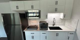 Charming Renovated 1-Bedroom Suite – Just Minutes from Downtown St. Petersburg Gallery 7