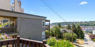 Queen Anne water view 3 bed 2 bath with den and 2 parking spaces Gallery 20