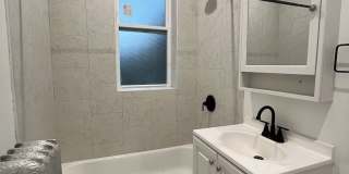 1546 W Arthur Avenue Gallery 14