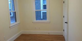 Nice 3 bed in the heart of Allston Gallery 12