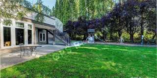 Quiet 2 Bedroom Condo in Redmond Available Now! Gallery 14