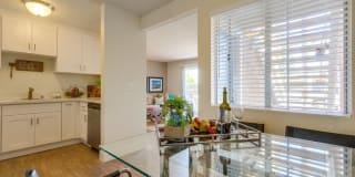 Newport Seacrest Apartments Gallery 13