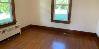 Charming Home with Large Backyard Near Radford University Gallery 29