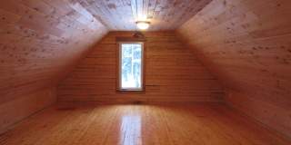 3 Bed, 2 Bath, 2 Car Garage LOG HOME for RENT! Gallery 21