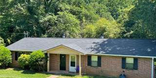 2 Bedroom/ 1.5 Bathroom Duplex on Old Epps Bridge Rd! Available early June! Gallery 1