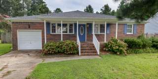 Beautifully maintained 4 bedroom, 2 bath ranch style home in Great Bridge, Chesapeake! Gallery 1