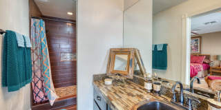 1301 The Cape Road - 6 Gallery 21