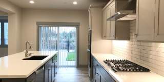 Lovely Home in New Community 10 min North of Redding! Gallery 9