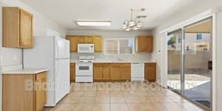 2413 E Hazeltine Way Gallery 10